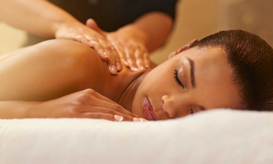 What is deep tissue massage, and what are the benefits?